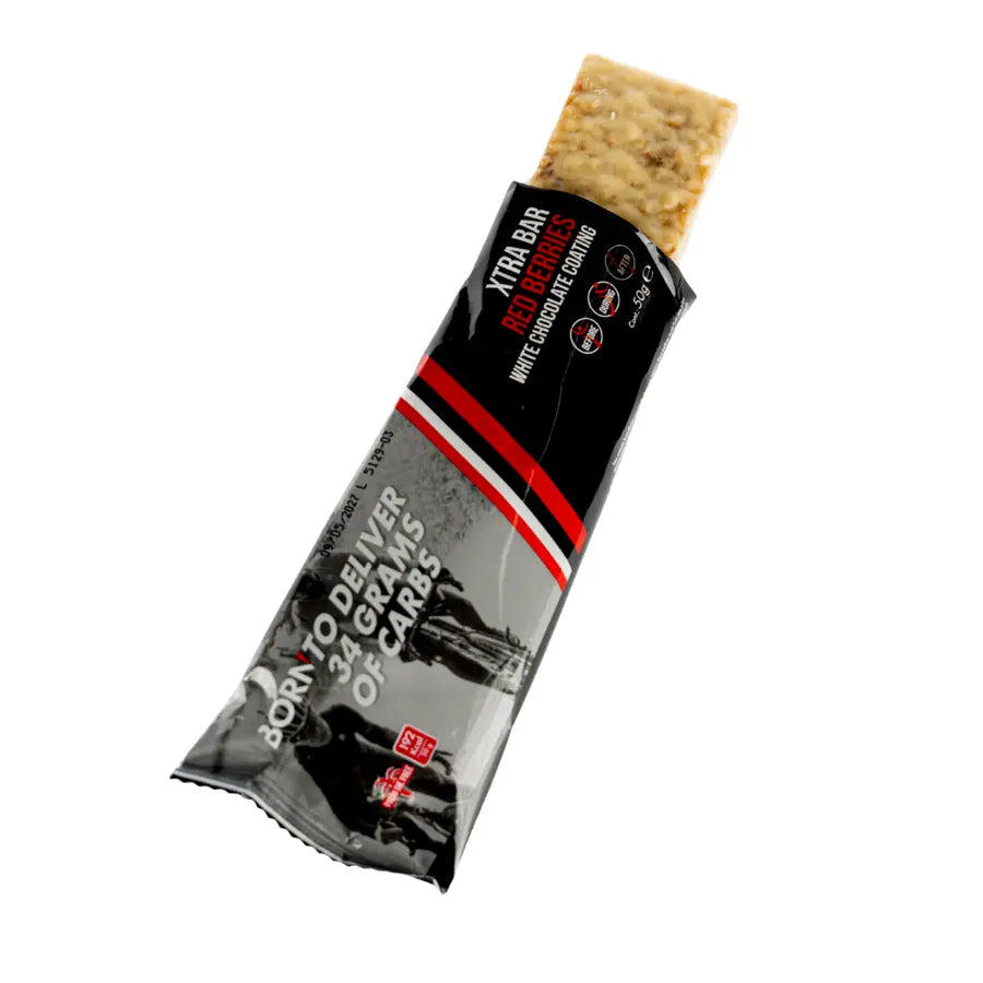 BORN XTRA bar red berries